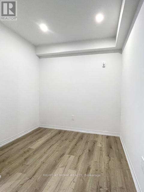 102 - 15 Kneeshaw Drive, Barrie, Ontario  L9J 0X9 - Photo 22 - S13177426