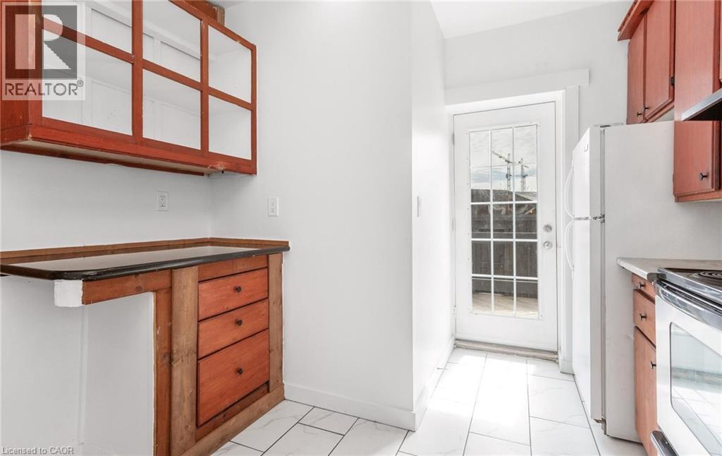 193 S Madison Avenue S, Kitchener, Ontario  N2G 3M7 - Photo 10 - 40830974