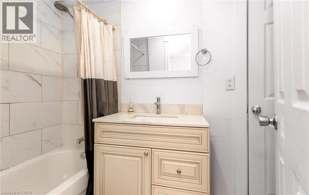 193 S Madison Avenue S, Kitchener, Ontario  N2G 3M7 - Photo 35 - 40830974