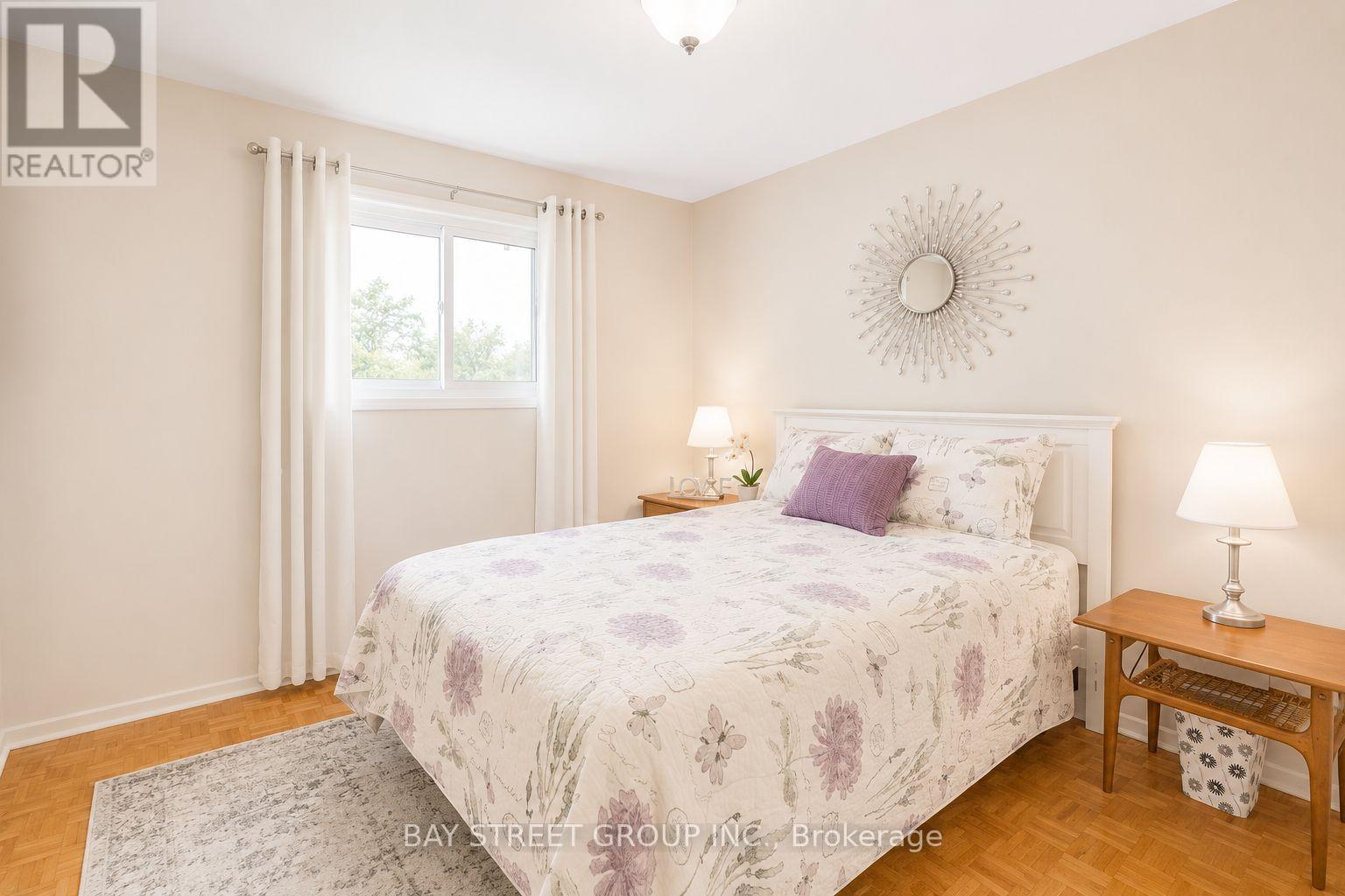 137 Bonham Boulevard, Mississauga, Ontario  L5M 1C8 - Photo 11 - W13177408