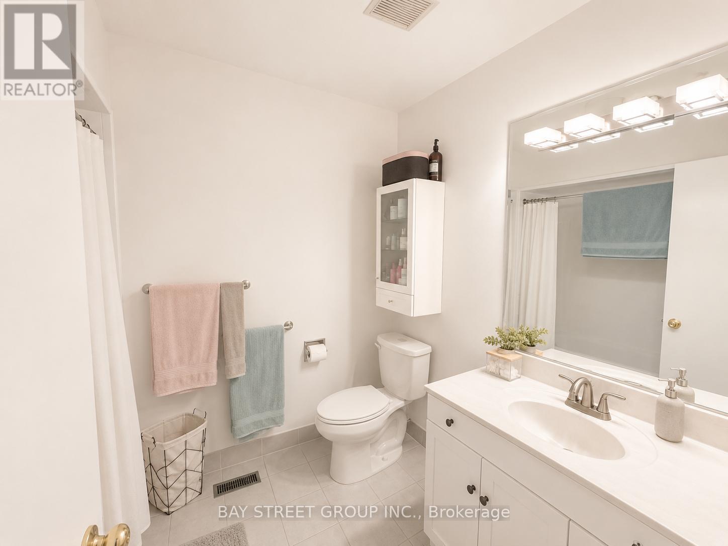 137 Bonham Boulevard, Mississauga, Ontario  L5M 1C8 - Photo 9 - W13177408