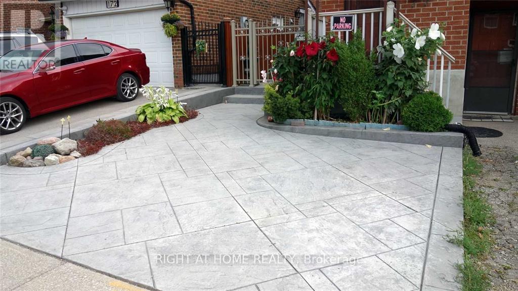 170 Glen Shields Avenue, Vaughan, Ontario  L4K 1E6 - Photo 12 - N13171874