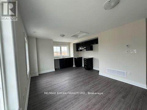 Coach House - 41 John Rolph Street, Markham, Ontario  L6B 0A8 - Photo 4 - N13175488