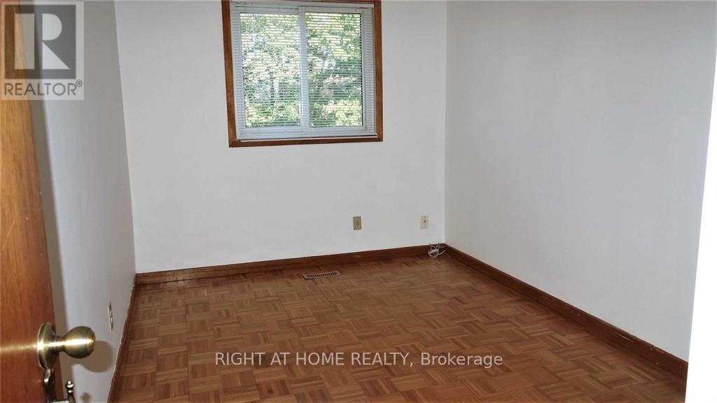 170 Glen Shields Avenue, Vaughan, Ontario  L4K 1E6 - Photo 10 - N13171874