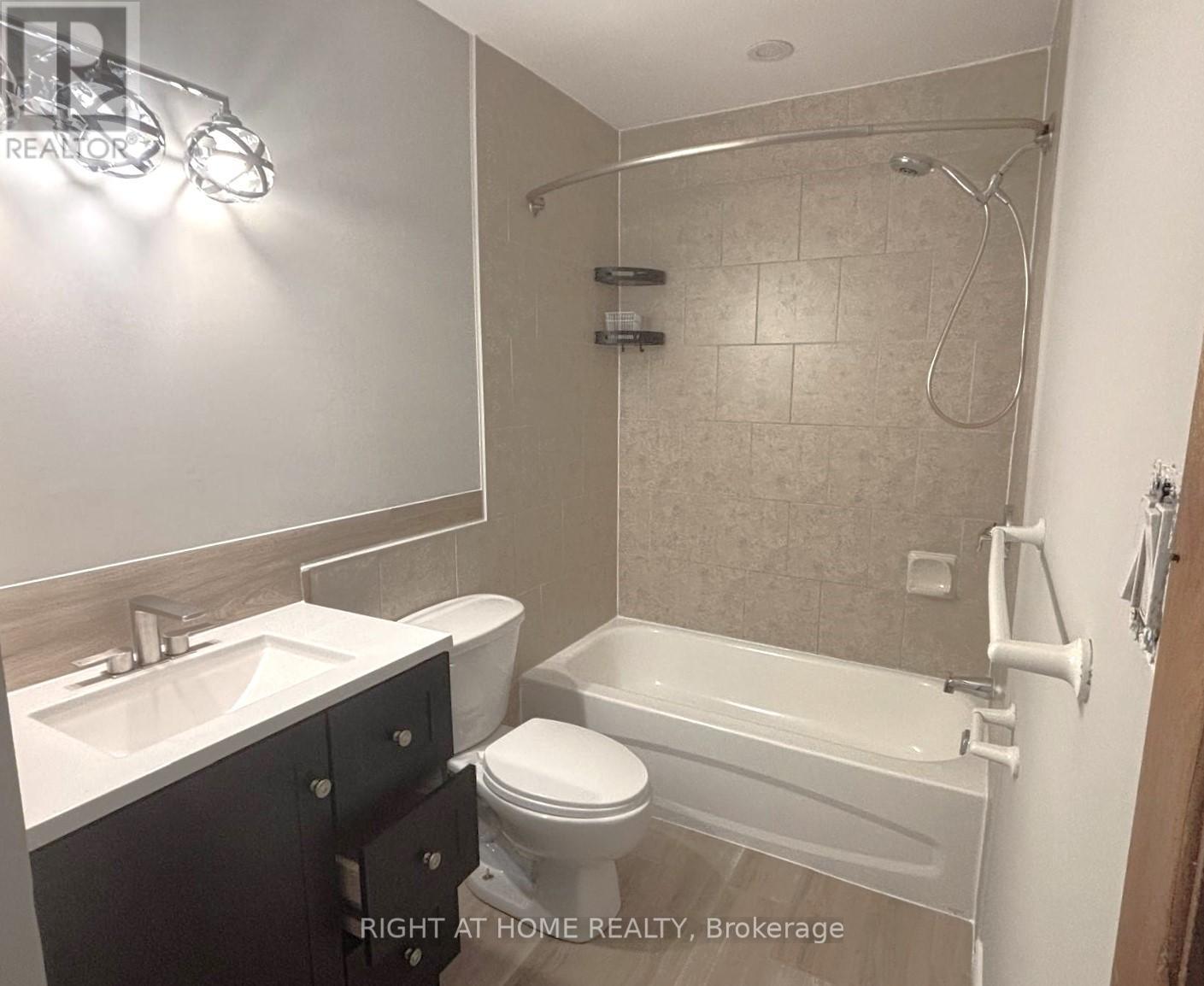170 Glen Shields Avenue, Vaughan, Ontario  L4K 1E6 - Photo 20 - N13171874