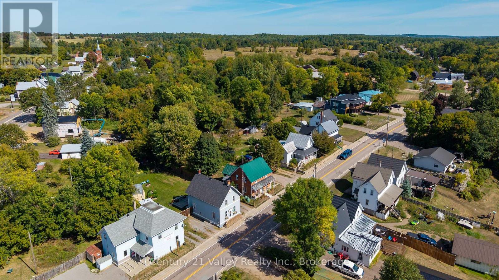 11174 60 Highway, North Algona Wilberforce, Ontario K0X 1X0 - Photo 5 - X13173132