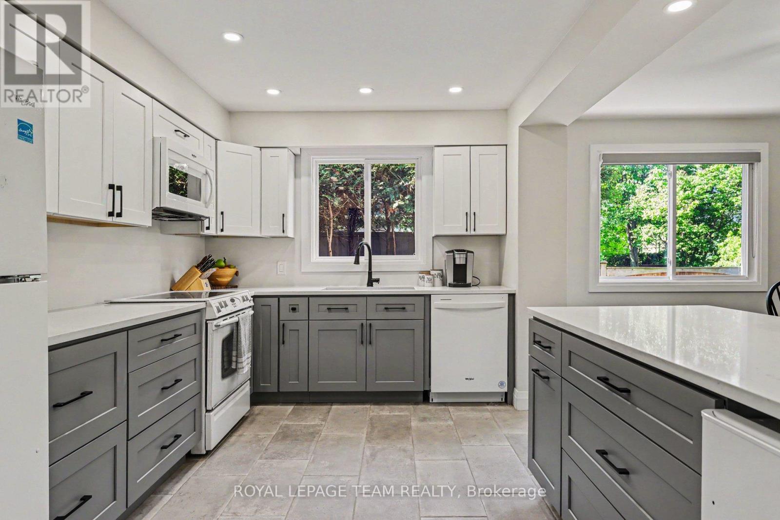 495 Edgeworth Avenue, Ottawa, Ontario  K2B 5L2 - Photo 6 - X13177498