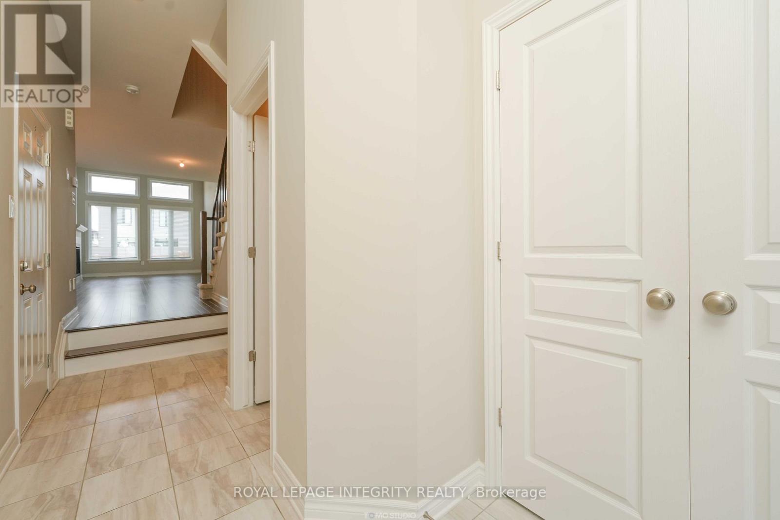 446 Markdale Terrace, Ottawa, Ontario  K1X 0B5 - Photo 3 - X13177520