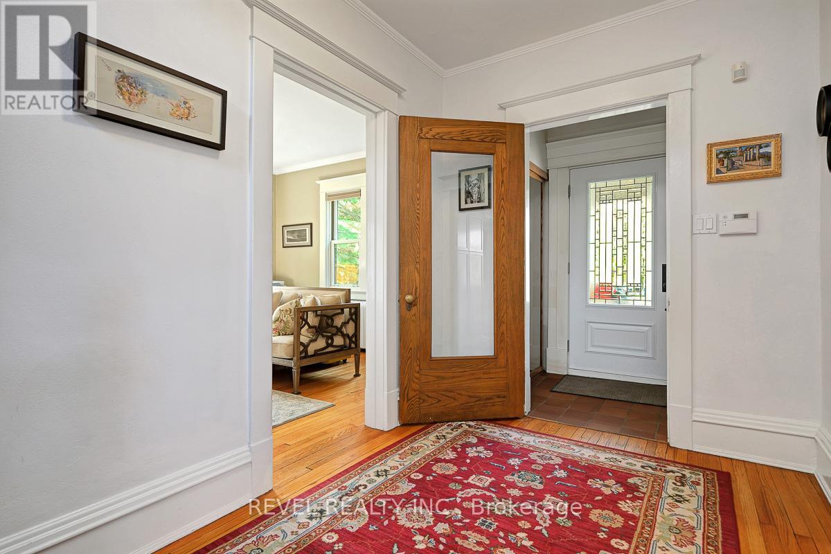 320 Clemow Avenue, Ottawa, Ontario  K1S 2B8 - Photo 3 - X13177678