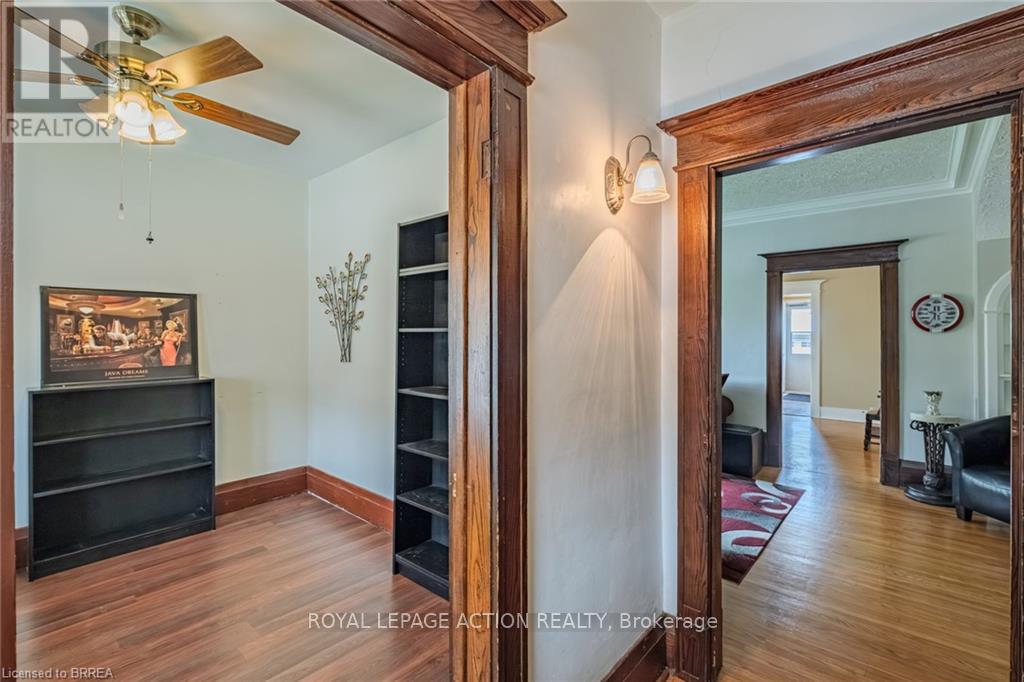 110 Arthur Street, Brantford, Ontario  N3S 3J4 - Photo 8 - X13177412