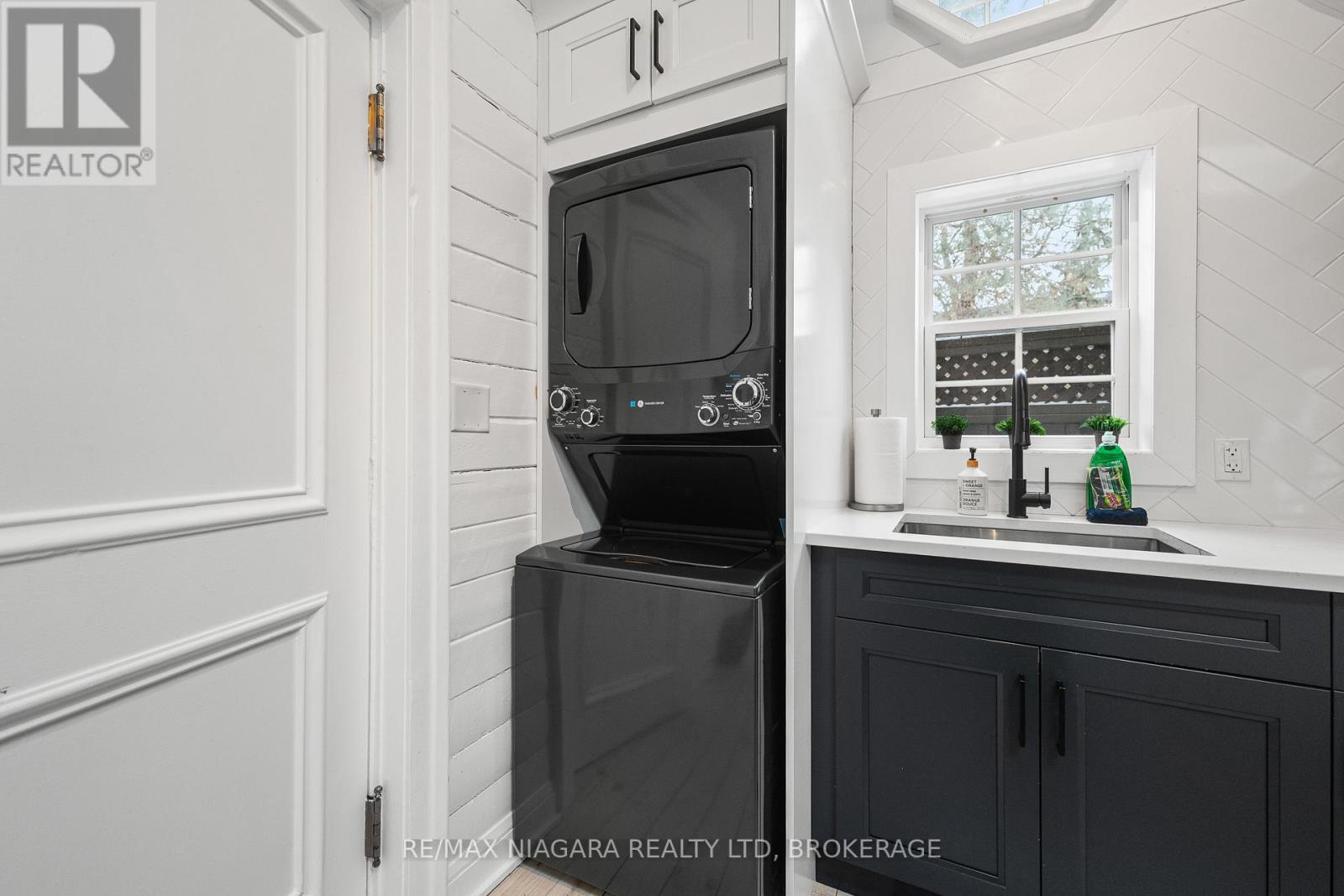 343 Cambridge Road W, Fort Erie, Ontario  L0S 1B0 - Photo 17 - X13177802