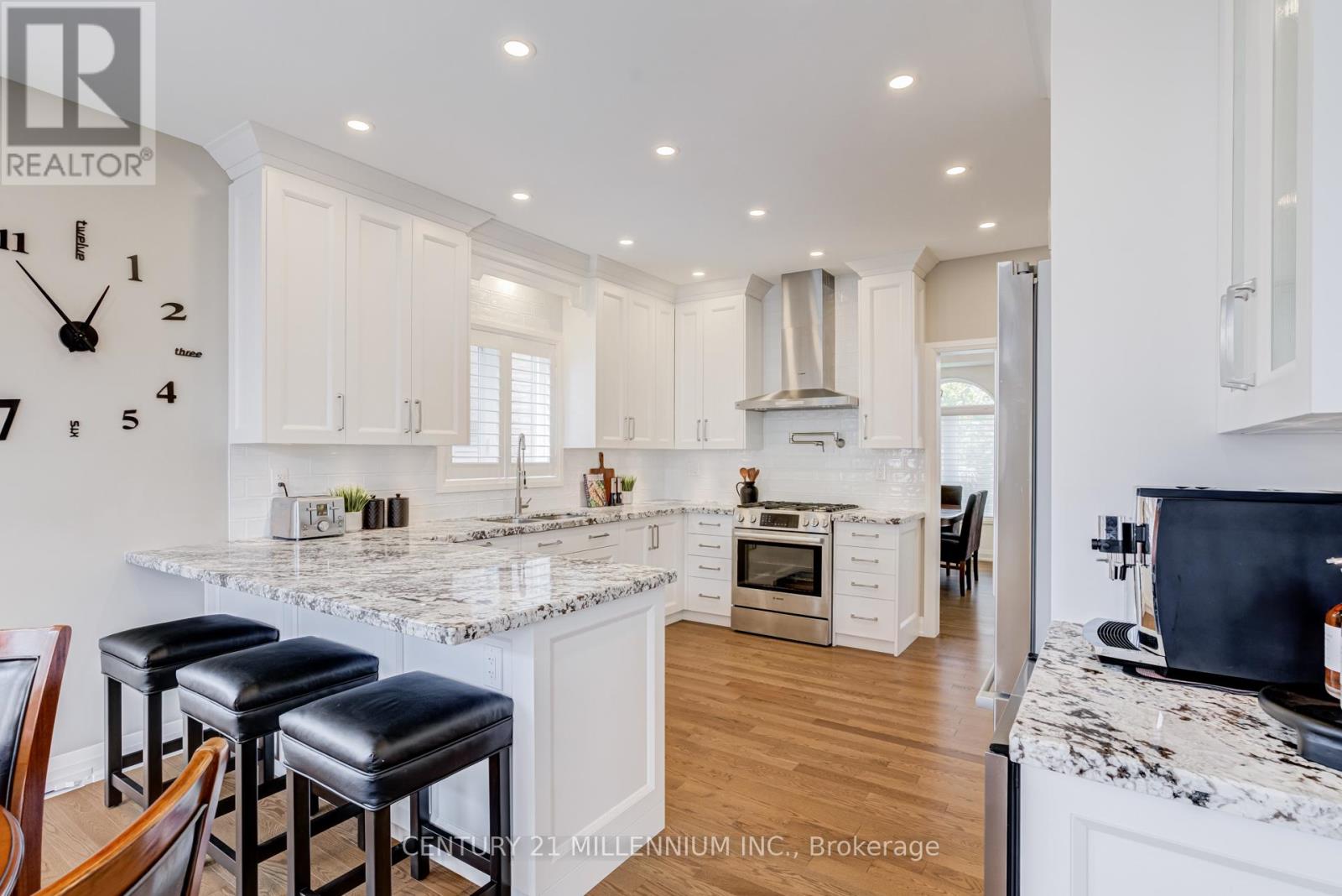 15 Bimmer Place, Brampton, Ontario  L7A 1J4 - Photo 13 - W13131632