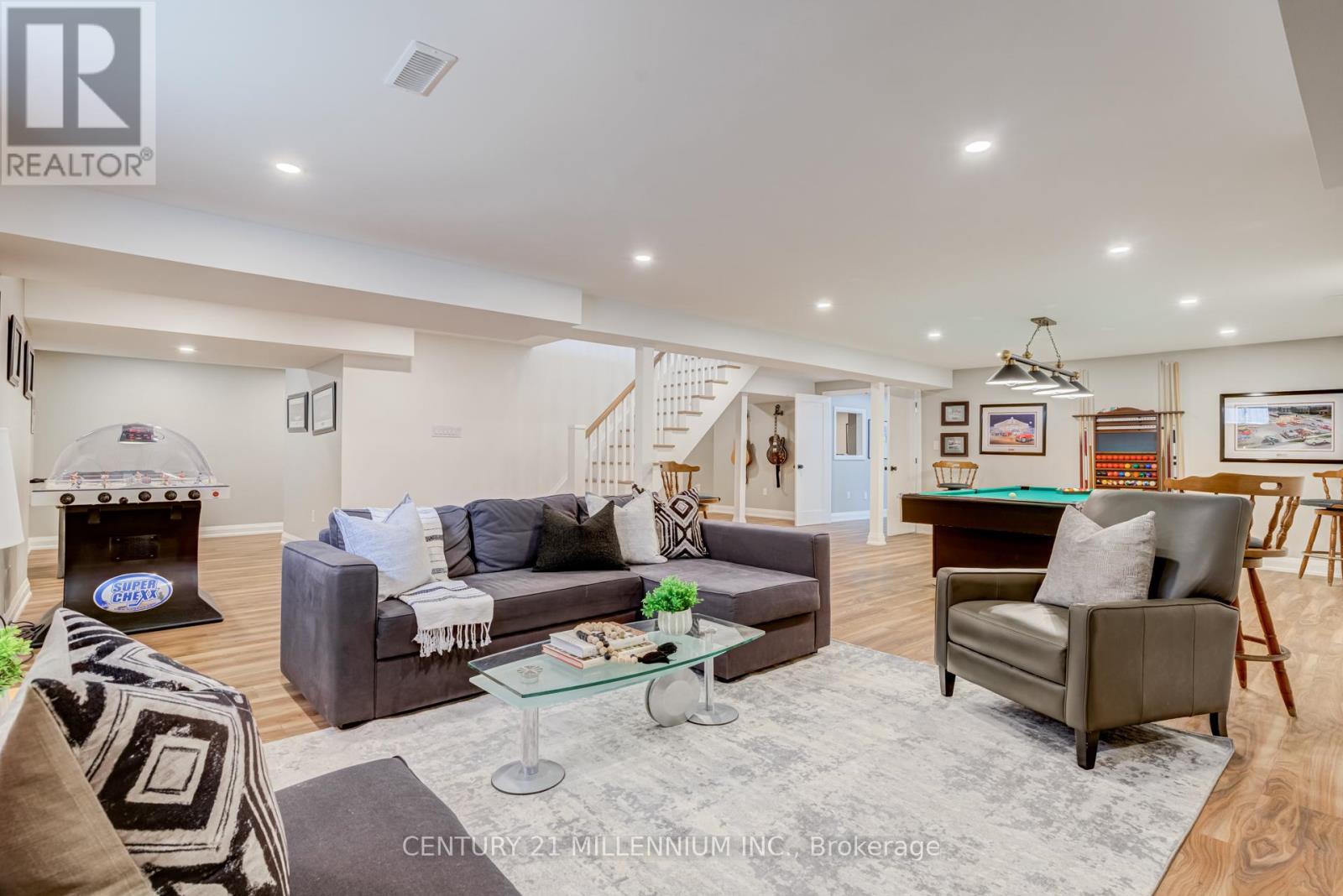 15 Bimmer Place, Brampton, Ontario  L7A 1J4 - Photo 34 - W13131632