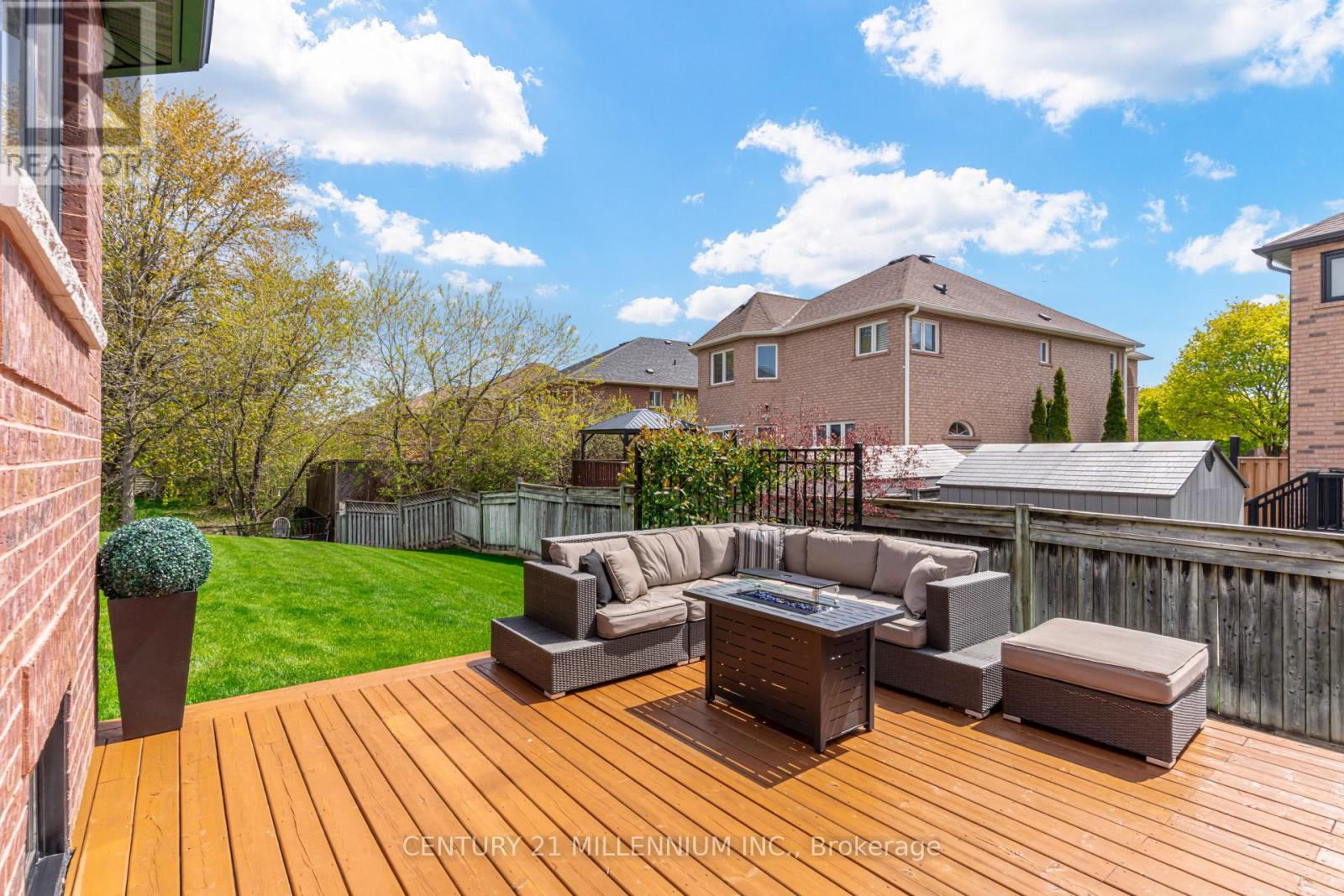 15 Bimmer Place, Brampton, Ontario  L7A 1J4 - Photo 44 - W13131632