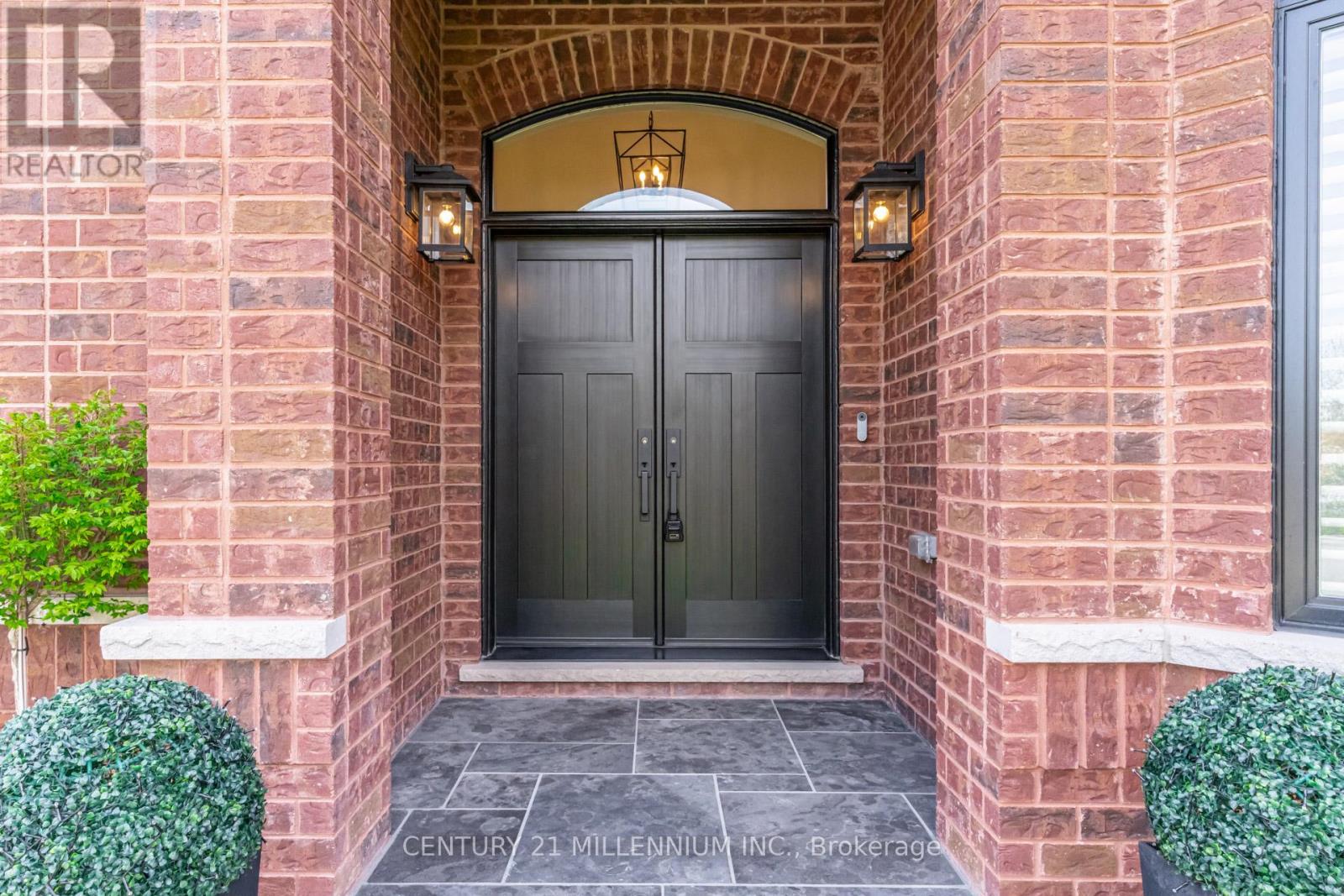 15 Bimmer Place, Brampton, Ontario  L7A 1J4 - Photo 8 - W13131632