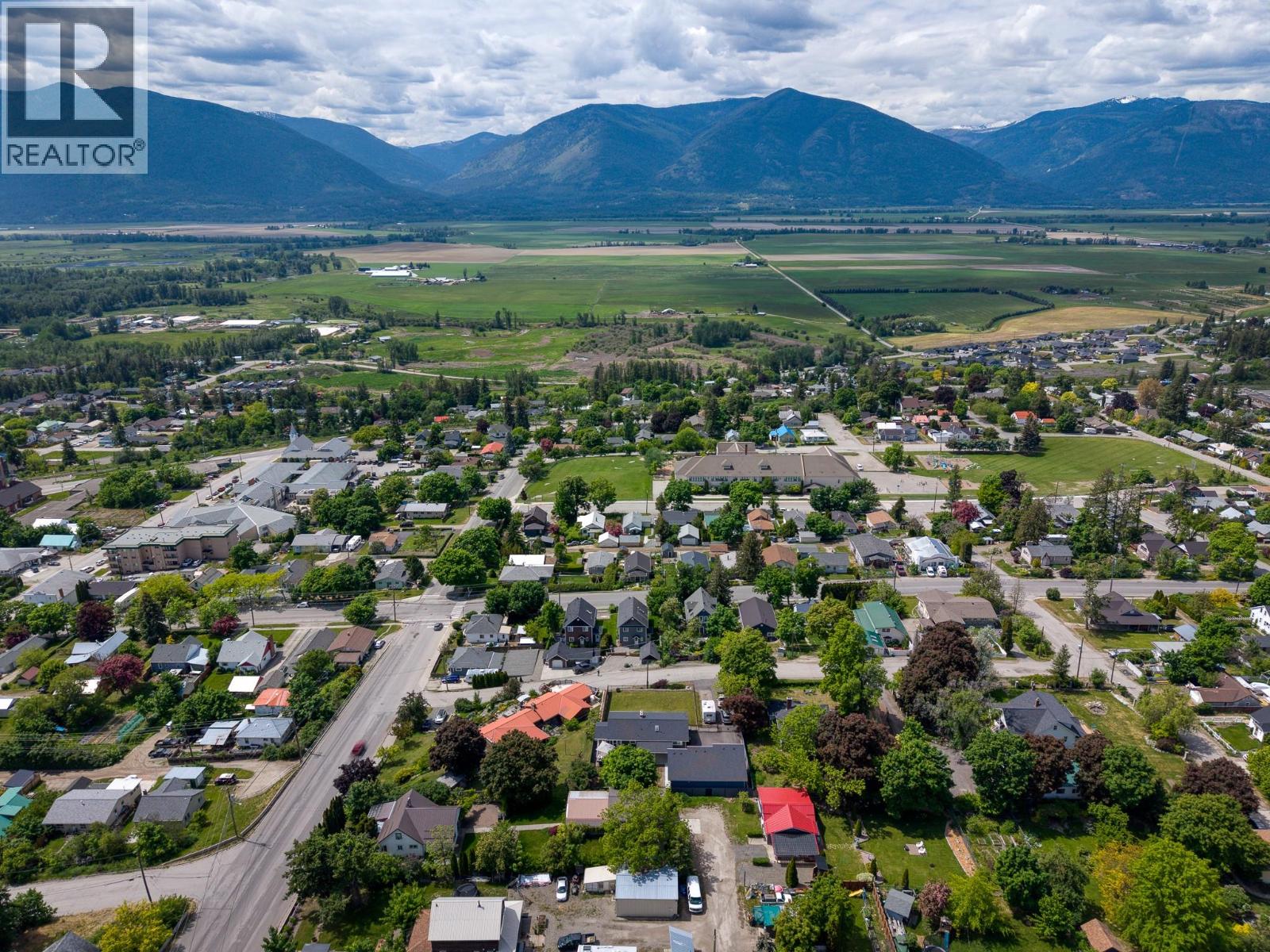 412 10th Avenue N, Creston, British Columbia V0B 1G4 - Photo 56 - 10388679
