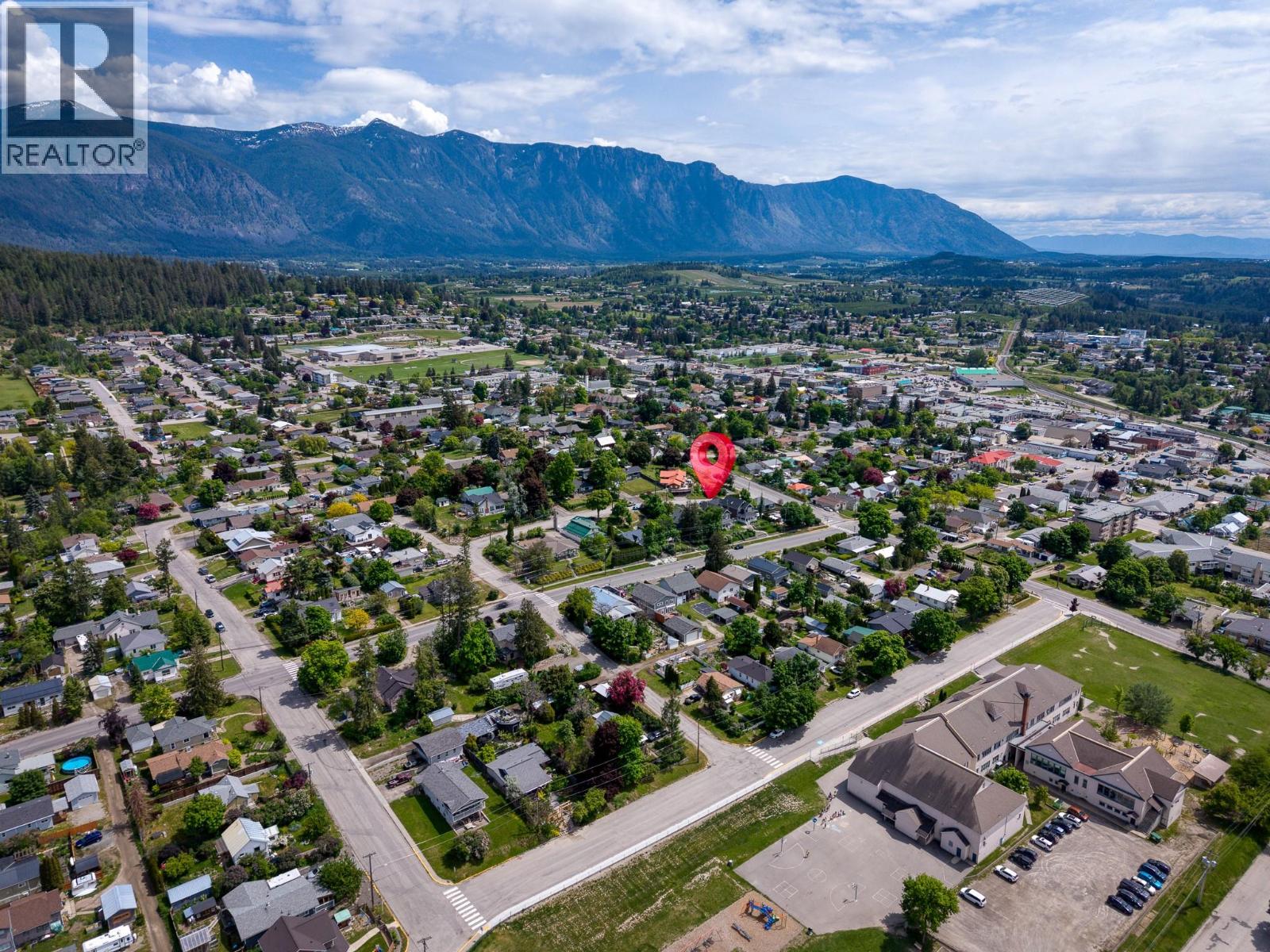 412 10th Avenue N, Creston, British Columbia V0B 1G4 - Photo 59 - 10388679