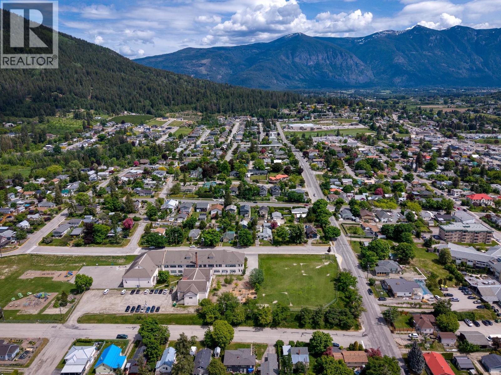 412 10th Avenue N, Creston, British Columbia V0B 1G4 - Photo 61 - 10388679