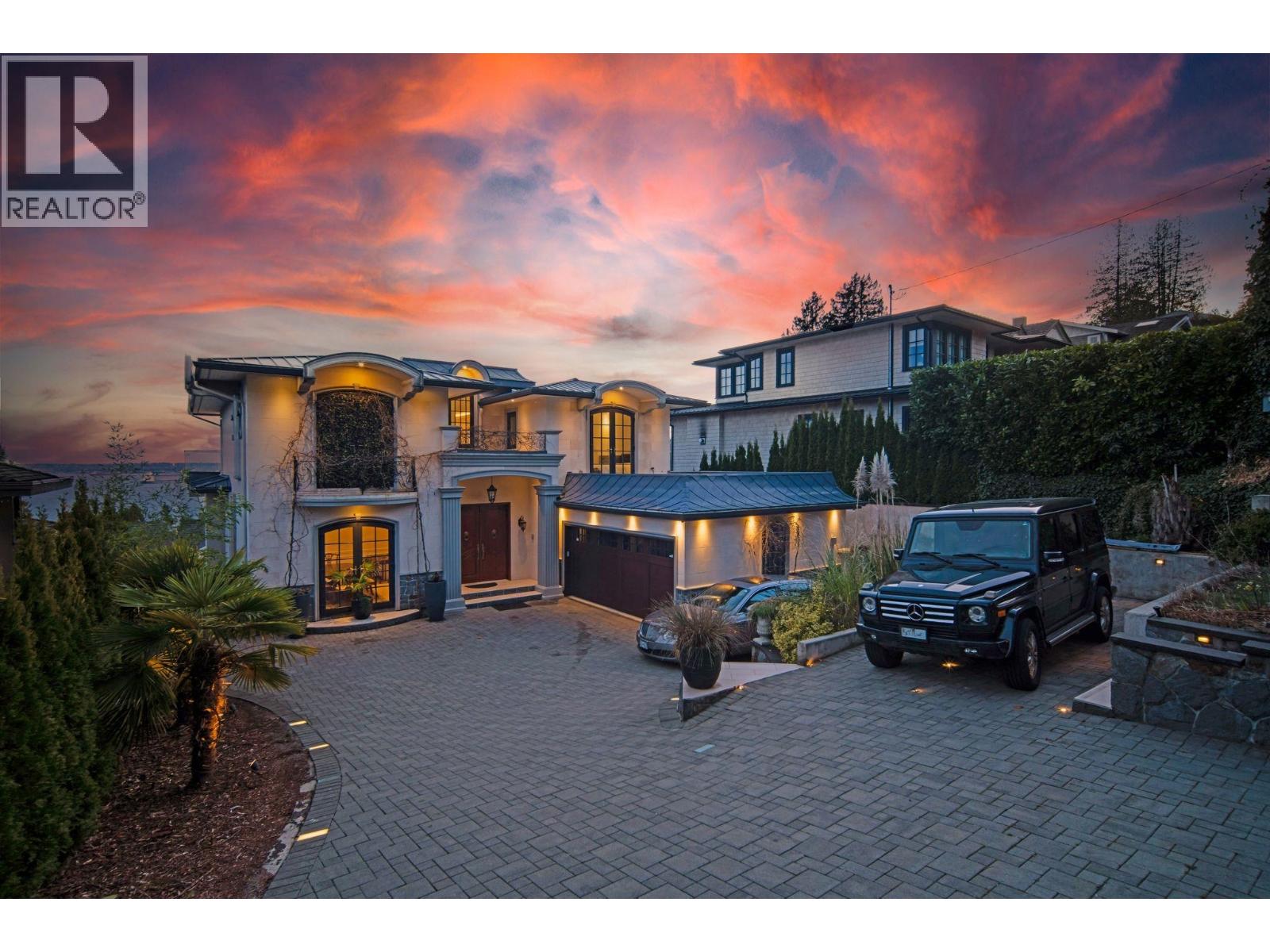 2538 OTTAWA AVENUE, West Vancouver, British Columbia