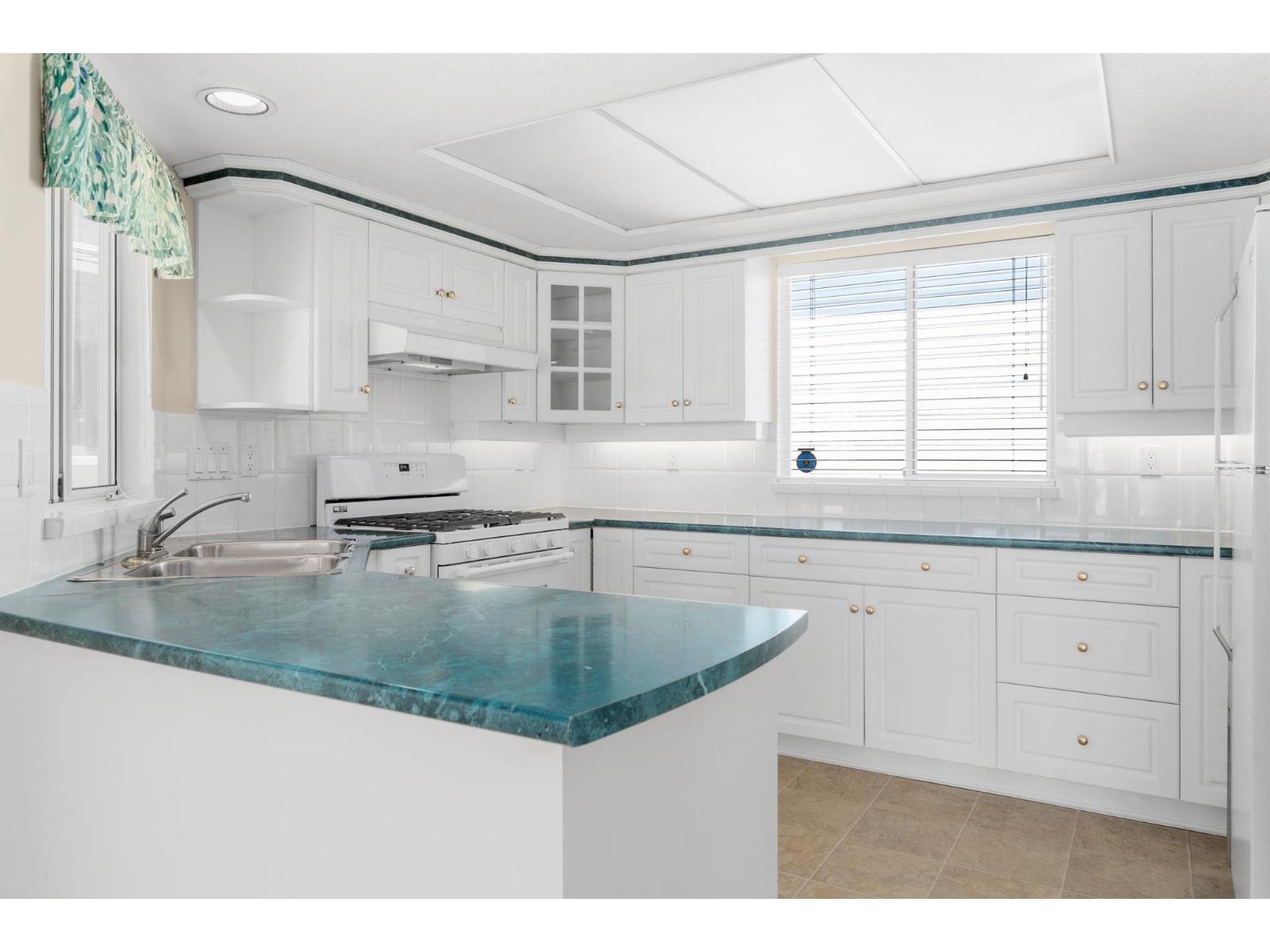 14786 Upper Roper Avenue, White Rock, British Columbia  V4B 2C9 - Photo 14 - R3068084