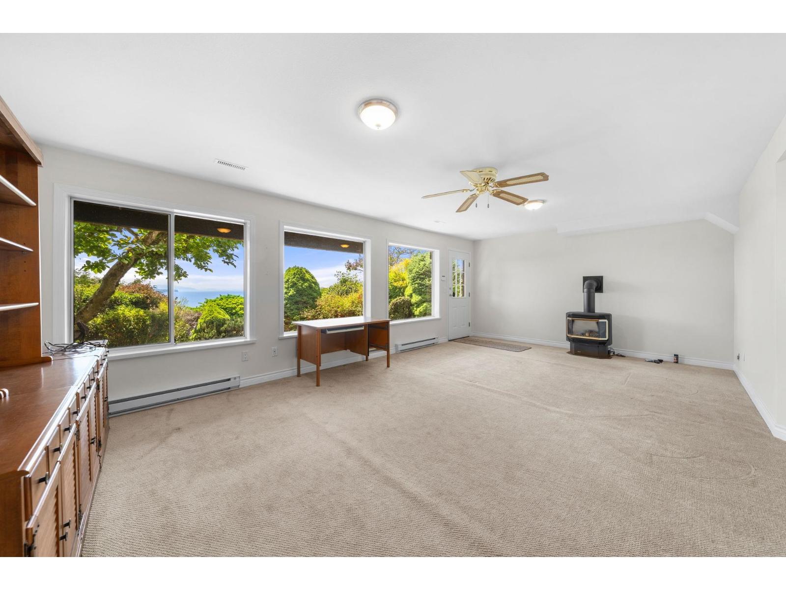 14786 Upper Roper Avenue, White Rock, British Columbia  V4B 2C9 - Photo 25 - R3068084