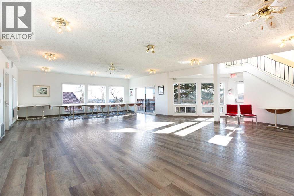 8, 118 Strathcona Road SW, Calgary, Alberta  T3H 1P3 - Photo 17 - A2309842