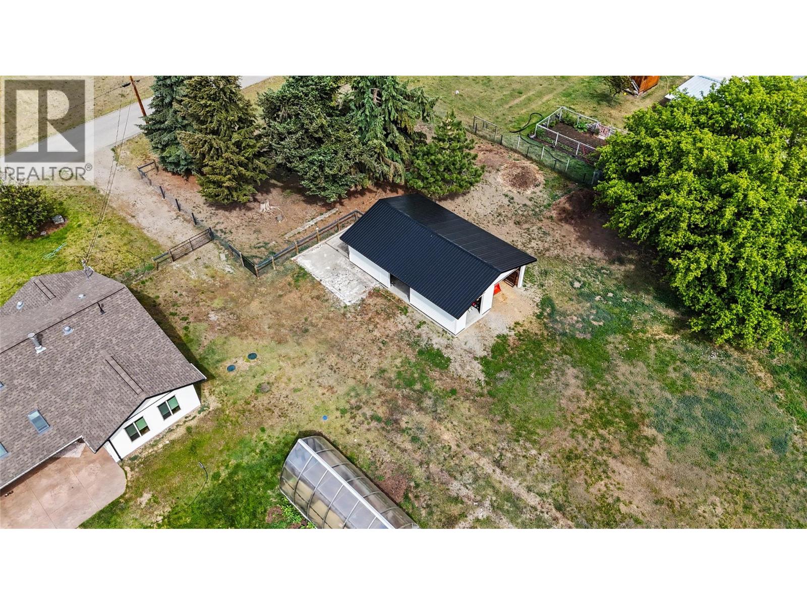 8170 Plotnikoff Road, Grand Forks, British Columbia  V0H 1H2 - Photo 4 - 10389046