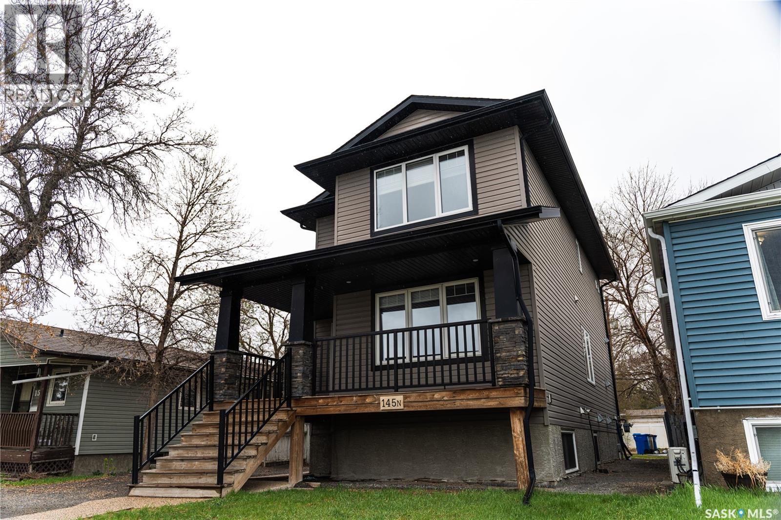 145 Mcintyre Street N, Regina, Saskatchewan  S4R 3B6 - Photo 6 - SK037193
