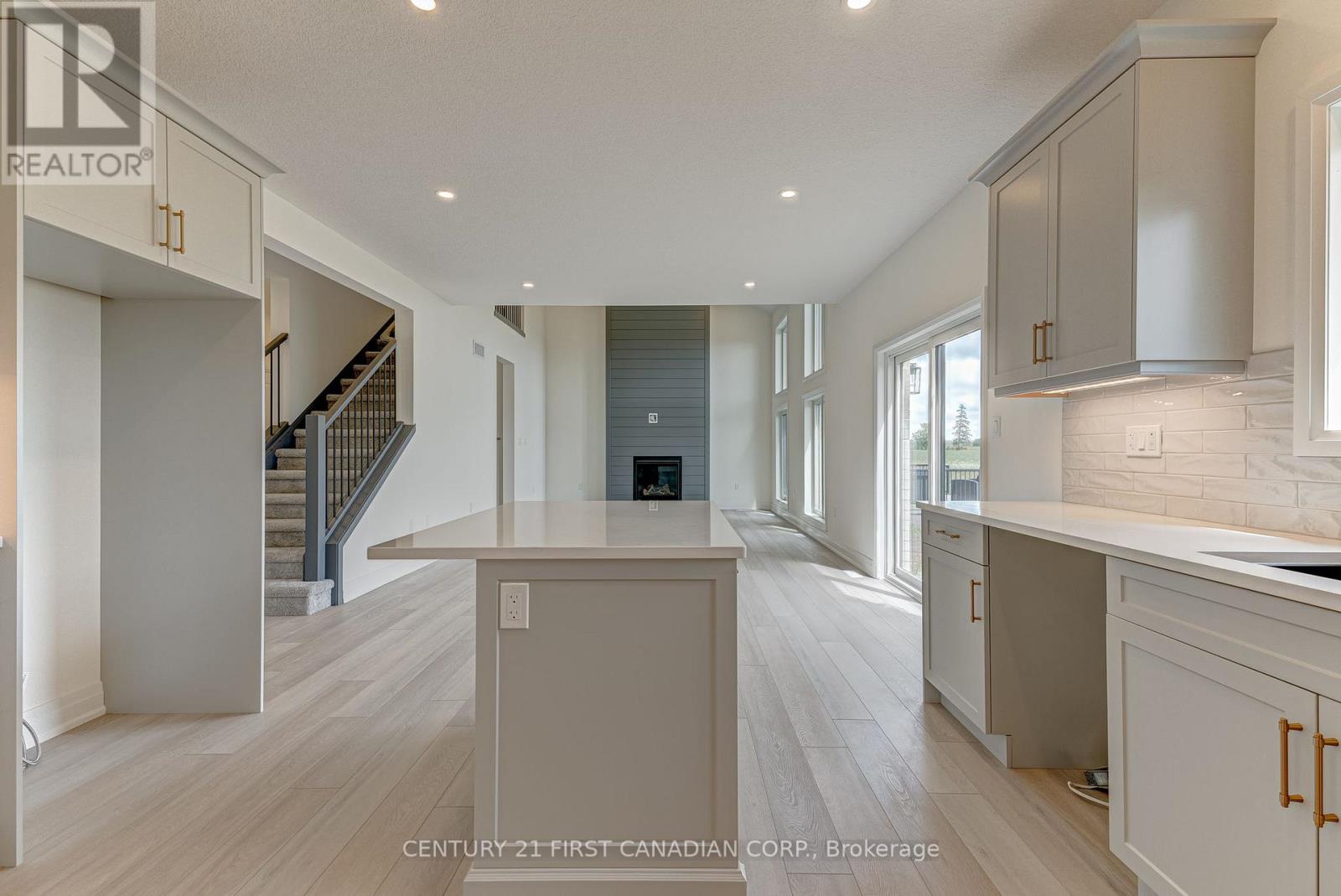 108 Mapledene Lane, Lucan Biddulph, Ontario  N0M 2J0 - Photo 10 - X13175286