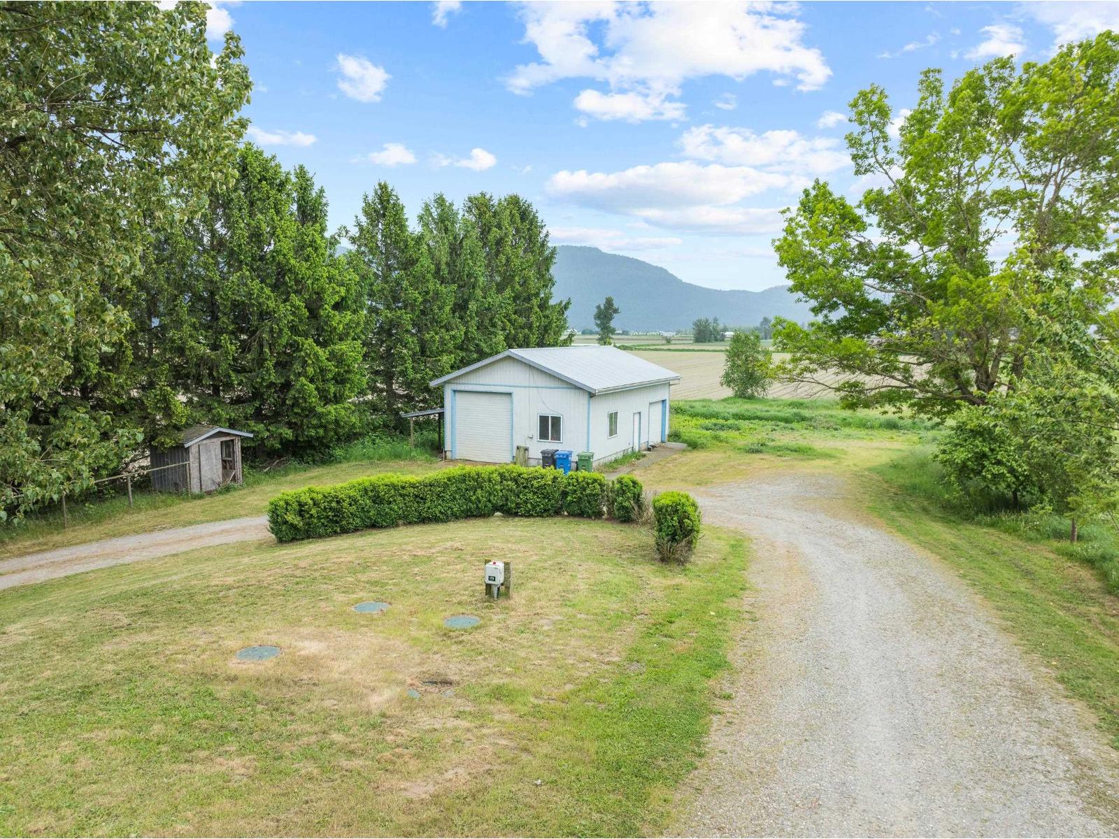 38604 No 5 Road, Abbotsford, British Columbia  V3G 2G3 - Photo 2 - R3127676