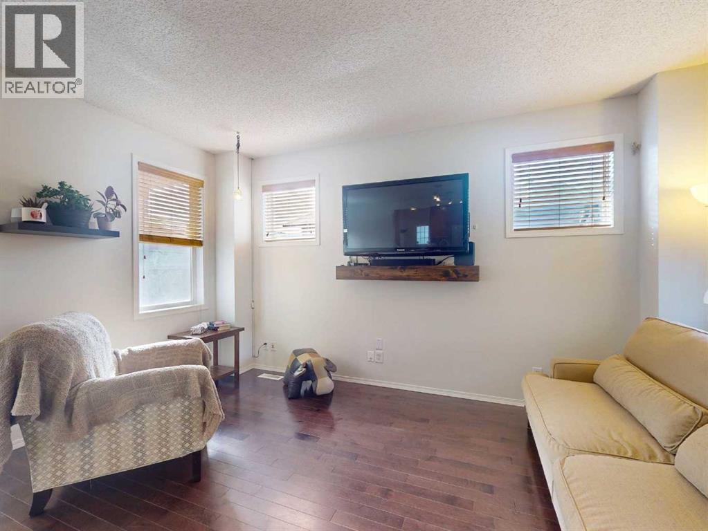 113 Evansford Circle Nw, Calgary, Alberta  T3P 0A9 - Photo 12 - A2310167
