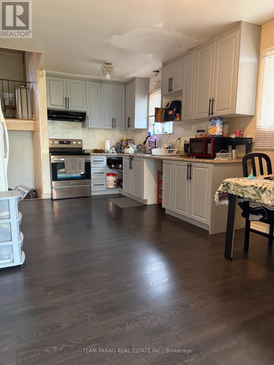 3272 Twilight Road, Mississauga, Ontario L4T 1Z9 - Photo 10 - W13177502