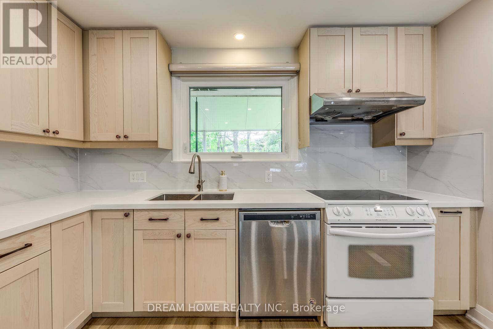 69 Culham Street, Oakville, Ontario  L6H 1G3 - Photo 15 - W13177524