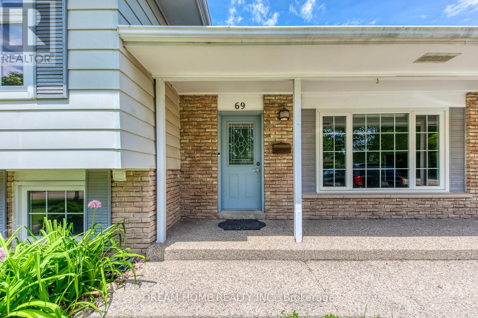 69 Culham Street, Oakville, Ontario  L6H 1G3 - Photo 2 - W13177524