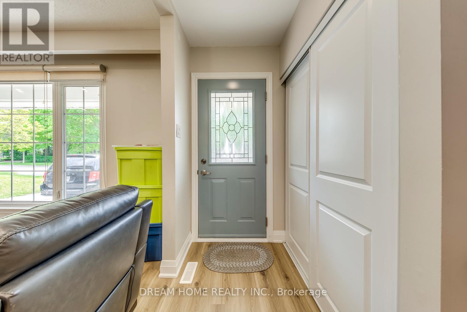 69 Culham Street, Oakville, Ontario  L6H 1G3 - Photo 3 - W13177524