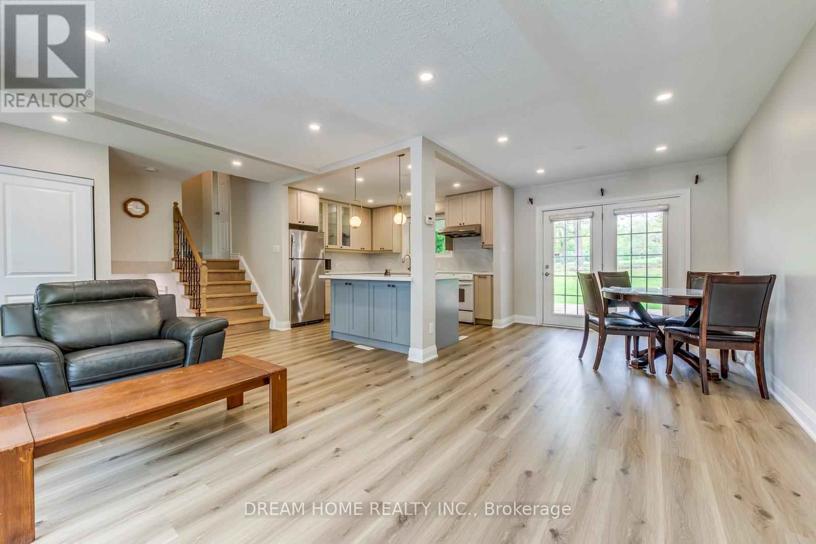69 Culham Street, Oakville, Ontario  L6H 1G3 - Photo 7 - W13177524