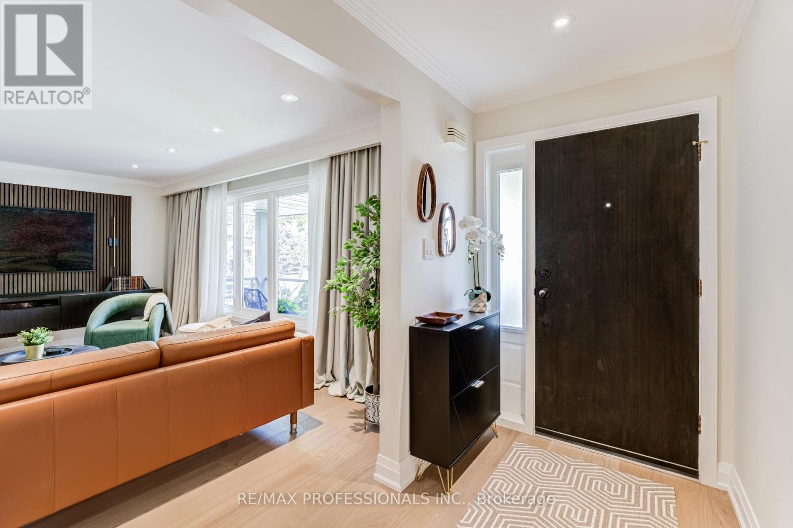 3 Burin Court, Toronto, Ontario  M9C 4Y3 - Photo 3 - W13177646