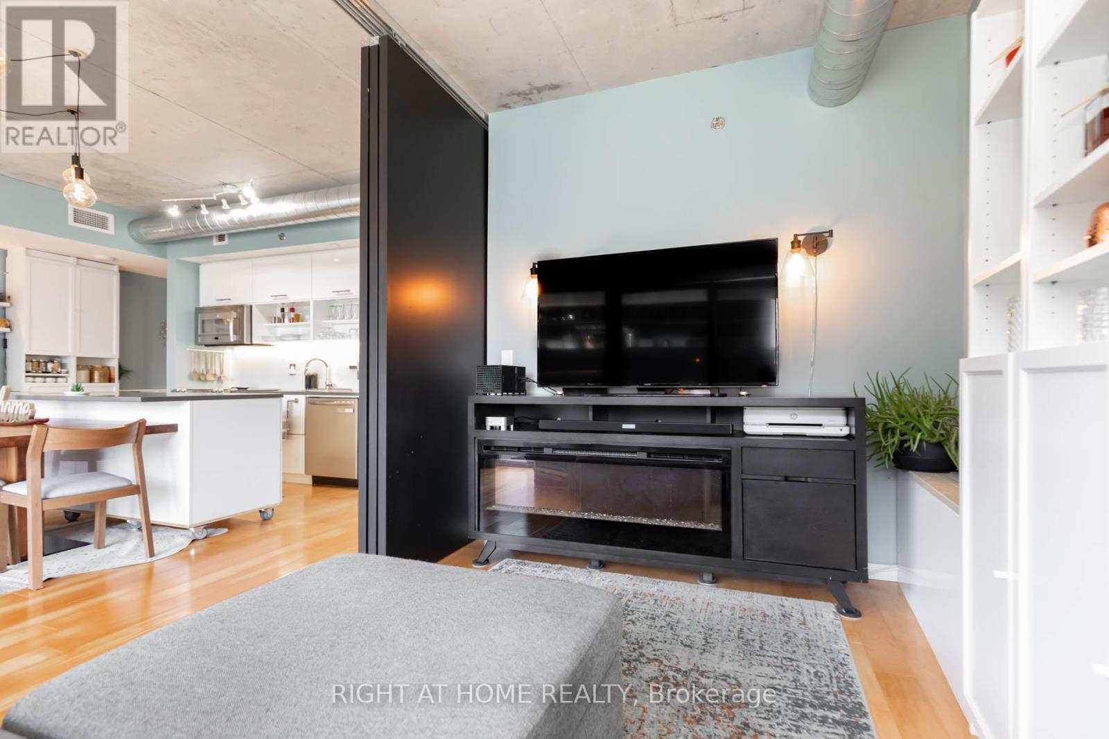 508 - 32 Trolley Crescent, Toronto, Ontario  M5A 0E8 - Photo 16 - C13052092
