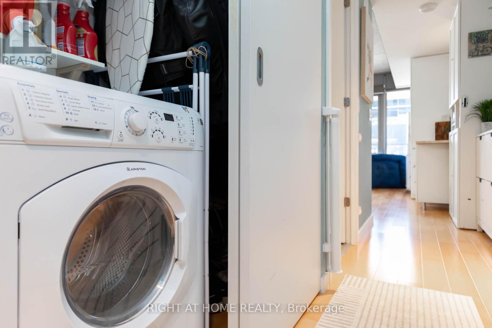 508 - 32 Trolley Crescent, Toronto, Ontario  M5A 0E8 - Photo 28 - C13052092