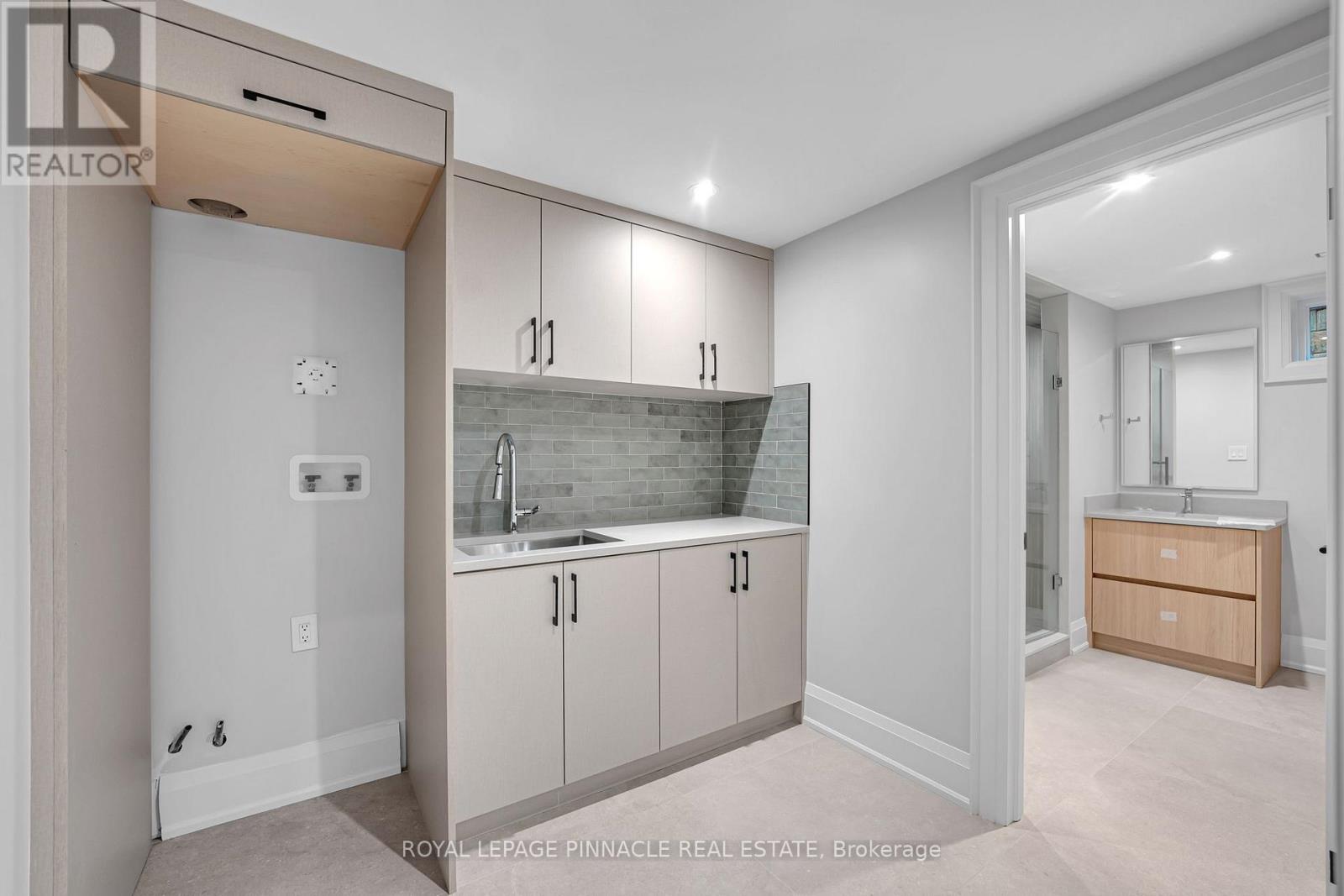 383 Southview Road, Oakville, Ontario  L6K 2P7 - Photo 39 - W13177236