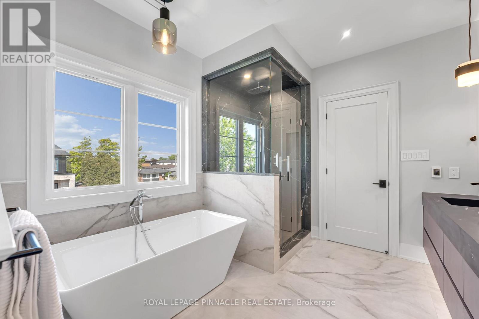 383 Southview Road, Oakville, Ontario  L6K 2P7 - Photo 24 - W13177236