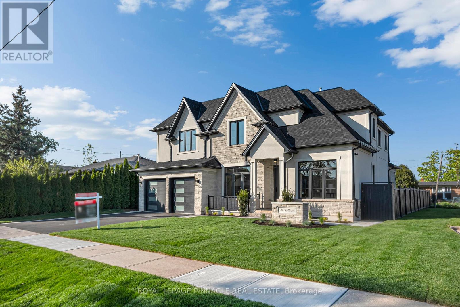 383 Southview Road, Oakville, Ontario  L6K 2P7 - Photo 2 - W13177236