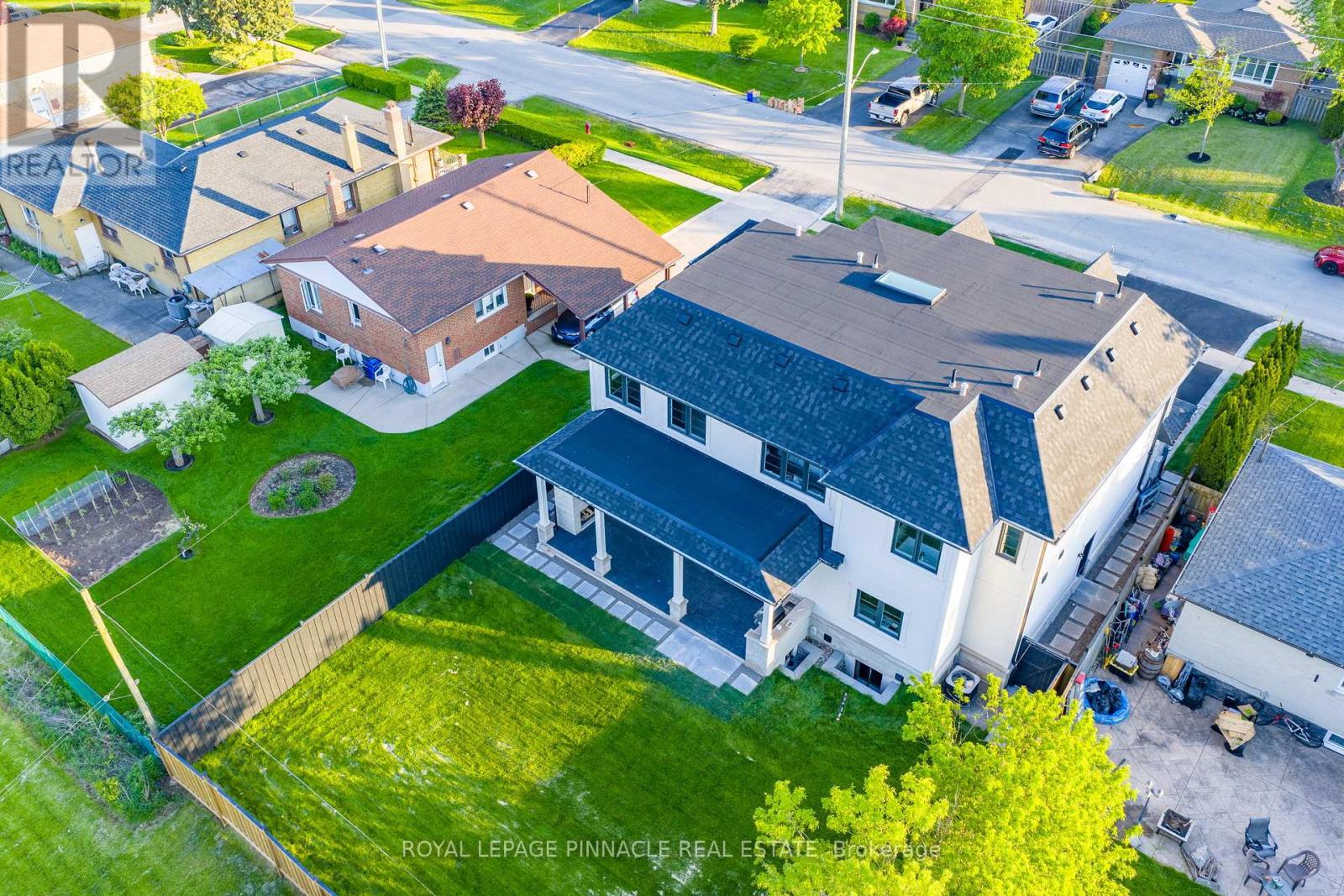 383 Southview Road, Oakville, Ontario  L6K 2P7 - Photo 48 - W13177236