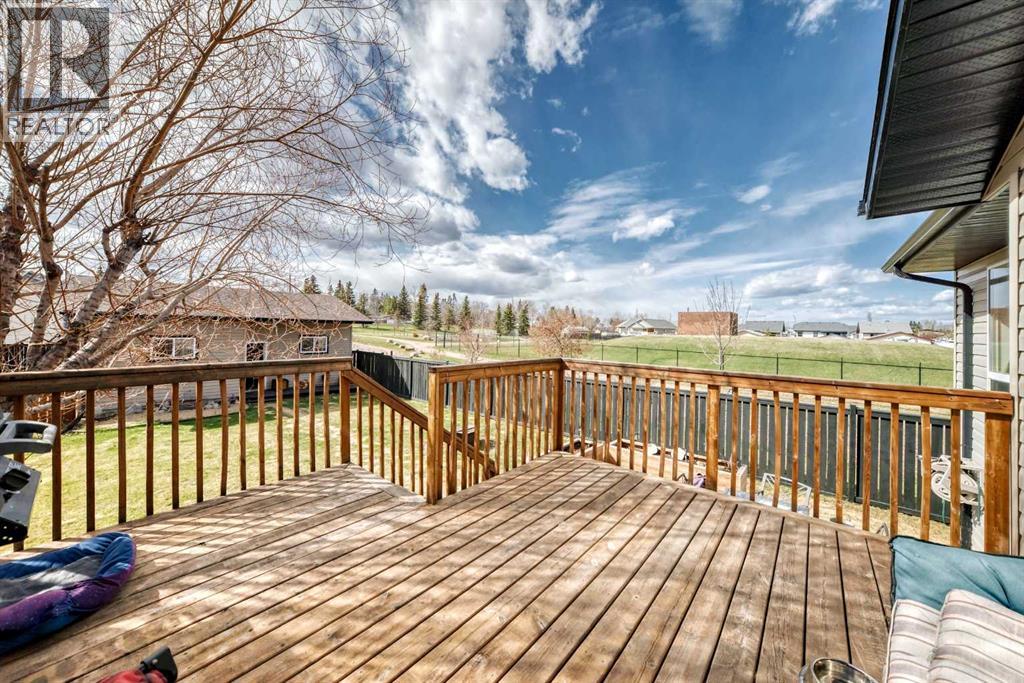 102 Robinson Avenue, Penhold, Alberta  T0M 1R0 - Photo 14 - A2309036