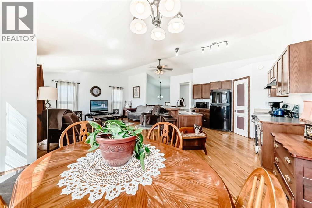 102 Robinson Avenue, Penhold, Alberta  T0M 1R0 - Photo 17 - A2309036