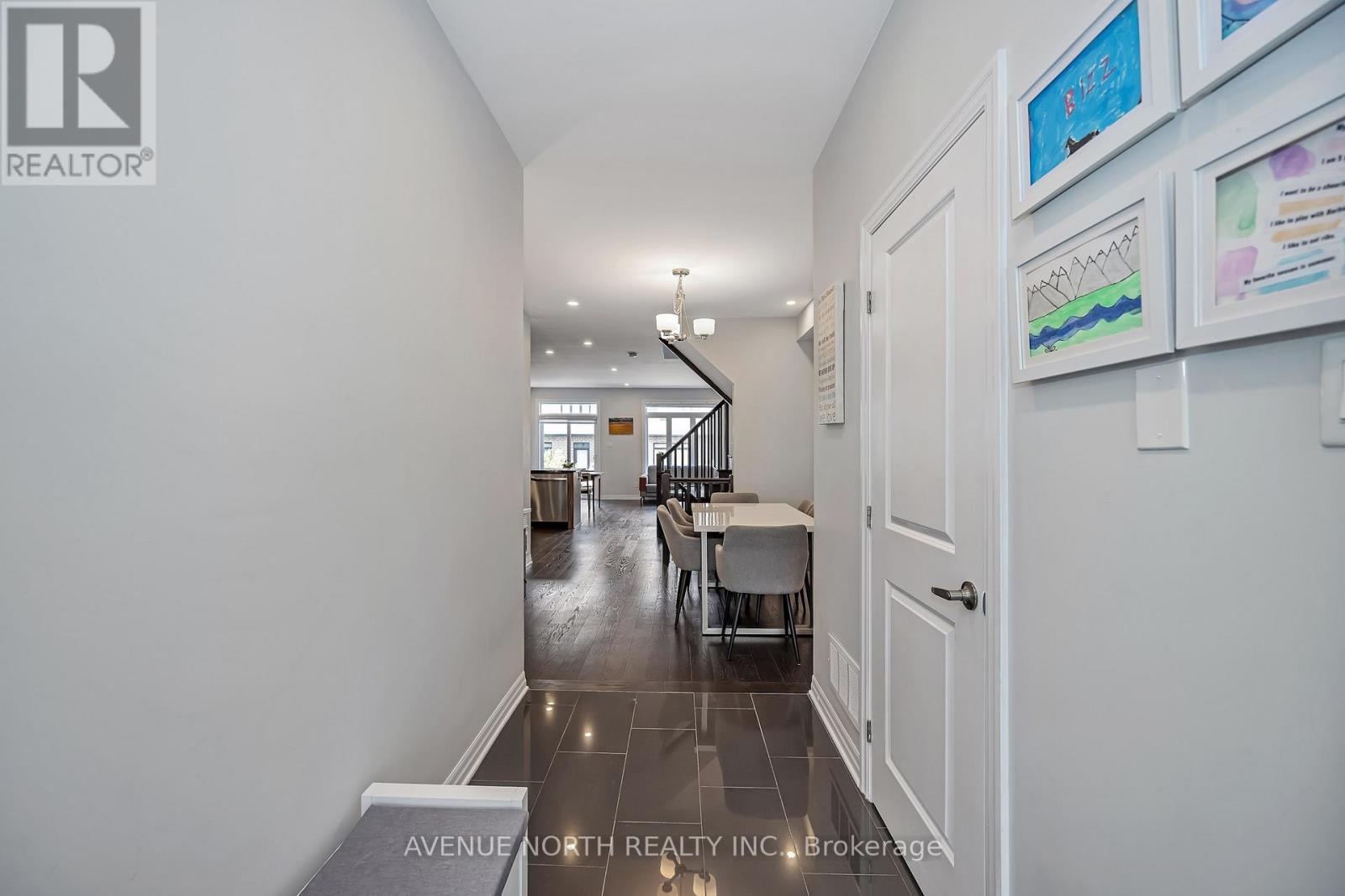 323 Lysander Place, Ottawa, Ontario  K1K 3X8 - Photo 5 - X13177872
