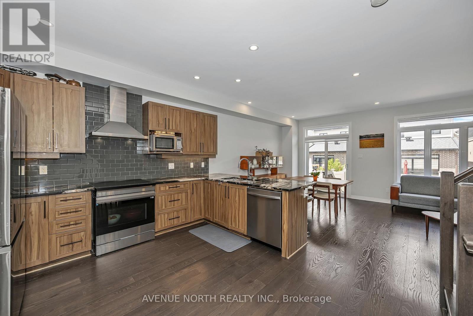 323 Lysander Place, Ottawa, Ontario  K1K 3X8 - Photo 8 - X13177872