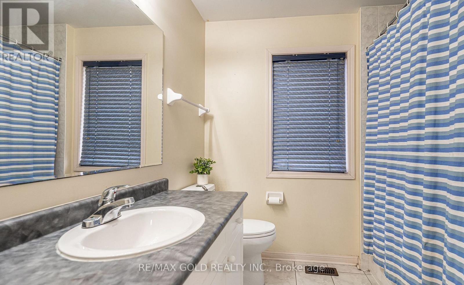 2 Zimmer Street, Brampton, Ontario  L6S 6L3 - Photo 29 - W12875276