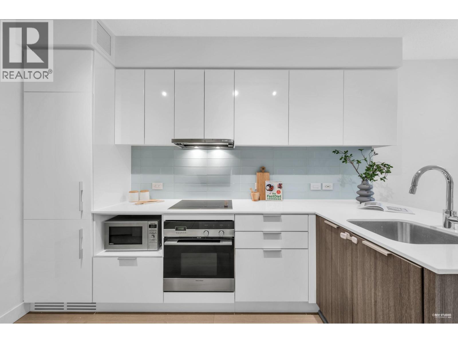 1605 1308 Hornby Street, Vancouver, British Columbia  V6Z 0C5 - Photo 2 - R3128305