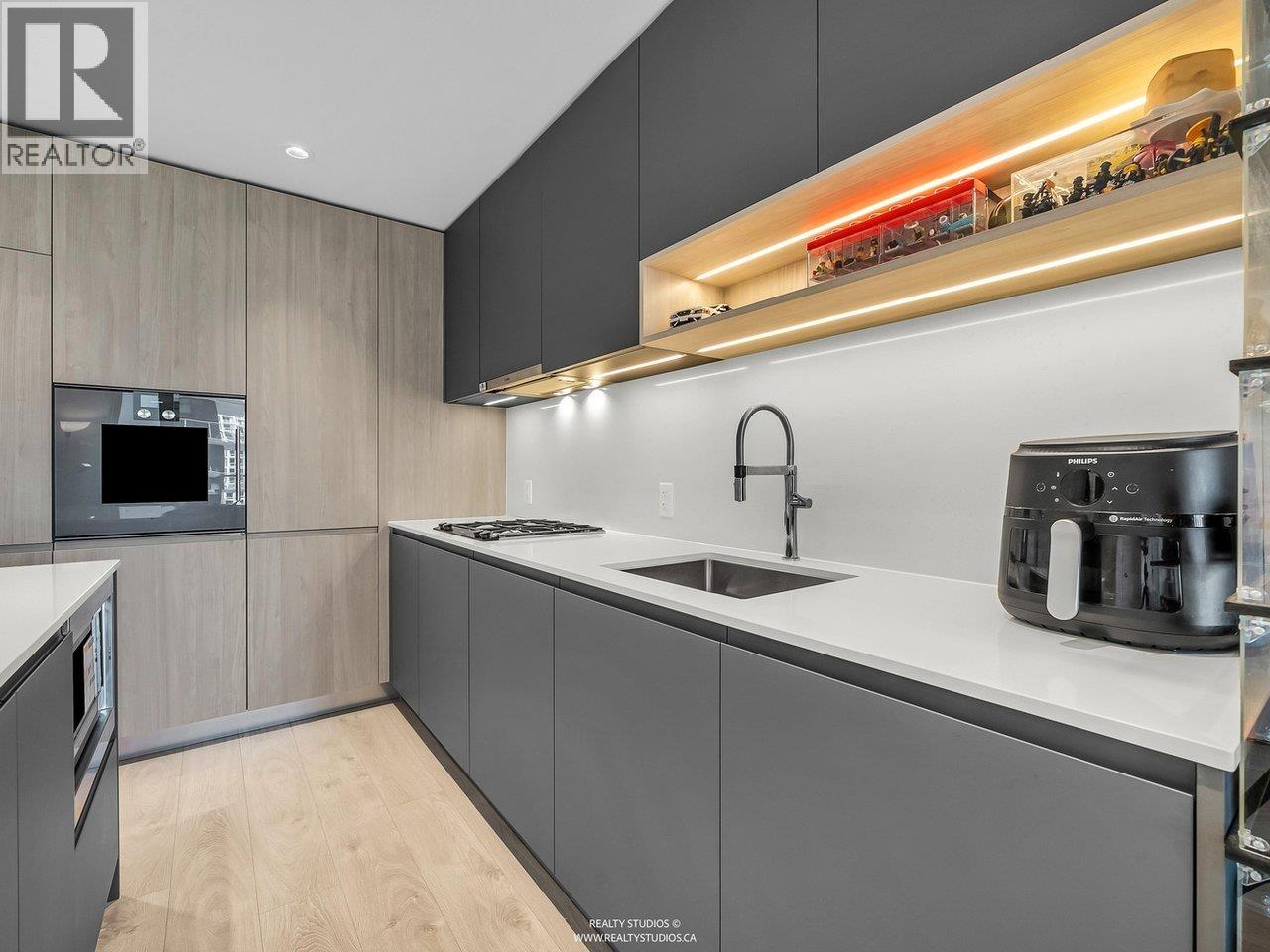 822 6300 Minoru Boulevard, Richmond, British Columbia  V6Y 0N1 - Photo 6 - R3128338